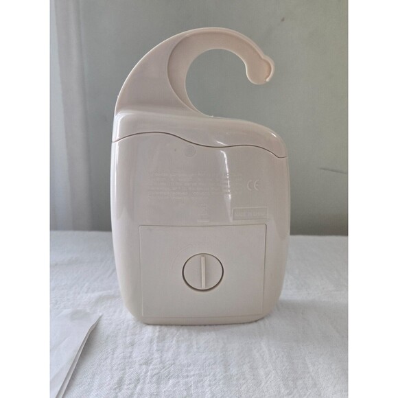 E&B Giftware 2005 Water Resistant AM/FM Portable Shower Radio - Picture 2 of 4